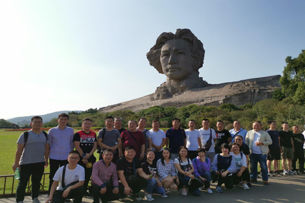 建投管線(xiàn)與戶(hù)外聯(lián)合黨支部重溫紅色記憶 、牢記使命初心